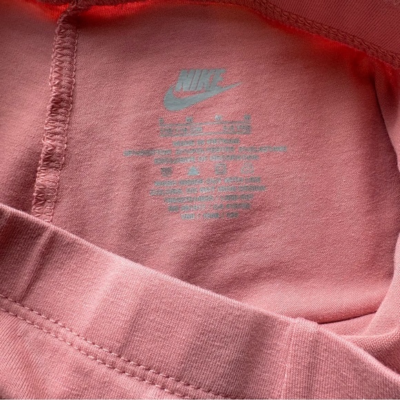 Nike girls cotton shorts set includes tie-dye boxy shirt matching bike shorts - Picture 11 of 11